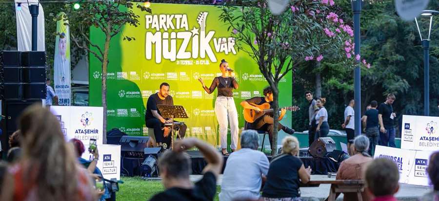 Ataşehir'de Yaz Akşamları "Parkta Müzik Var" ile Şenleniyor